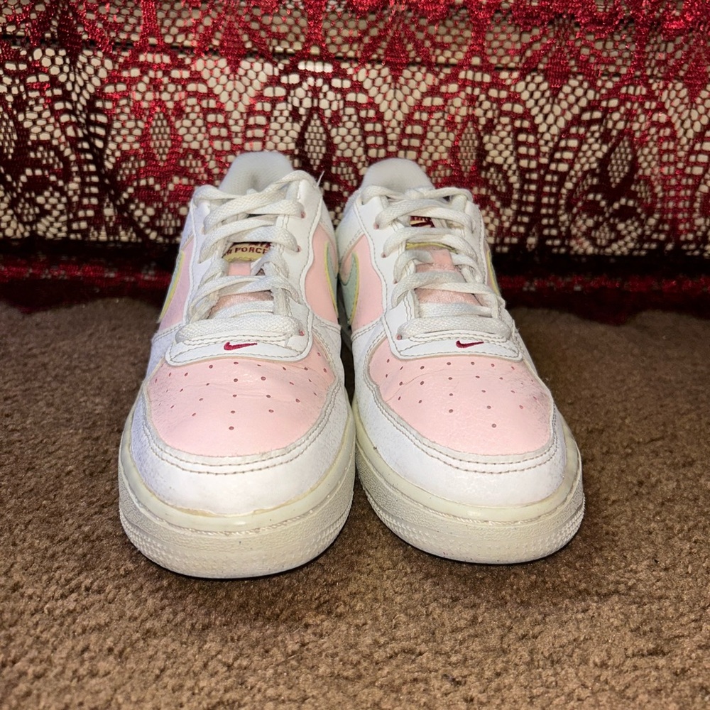 2022
Air Force 1 Impact GS 'Summit
White Seafoam'